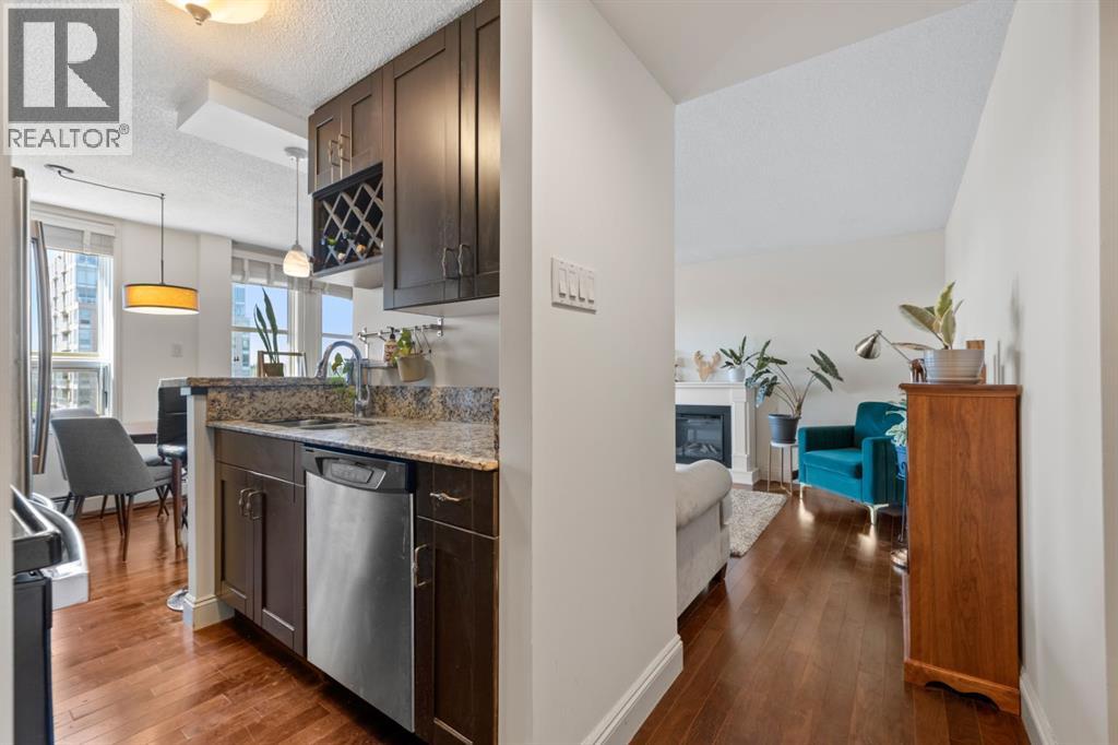 #1206 733 14 Avenue SW - 19