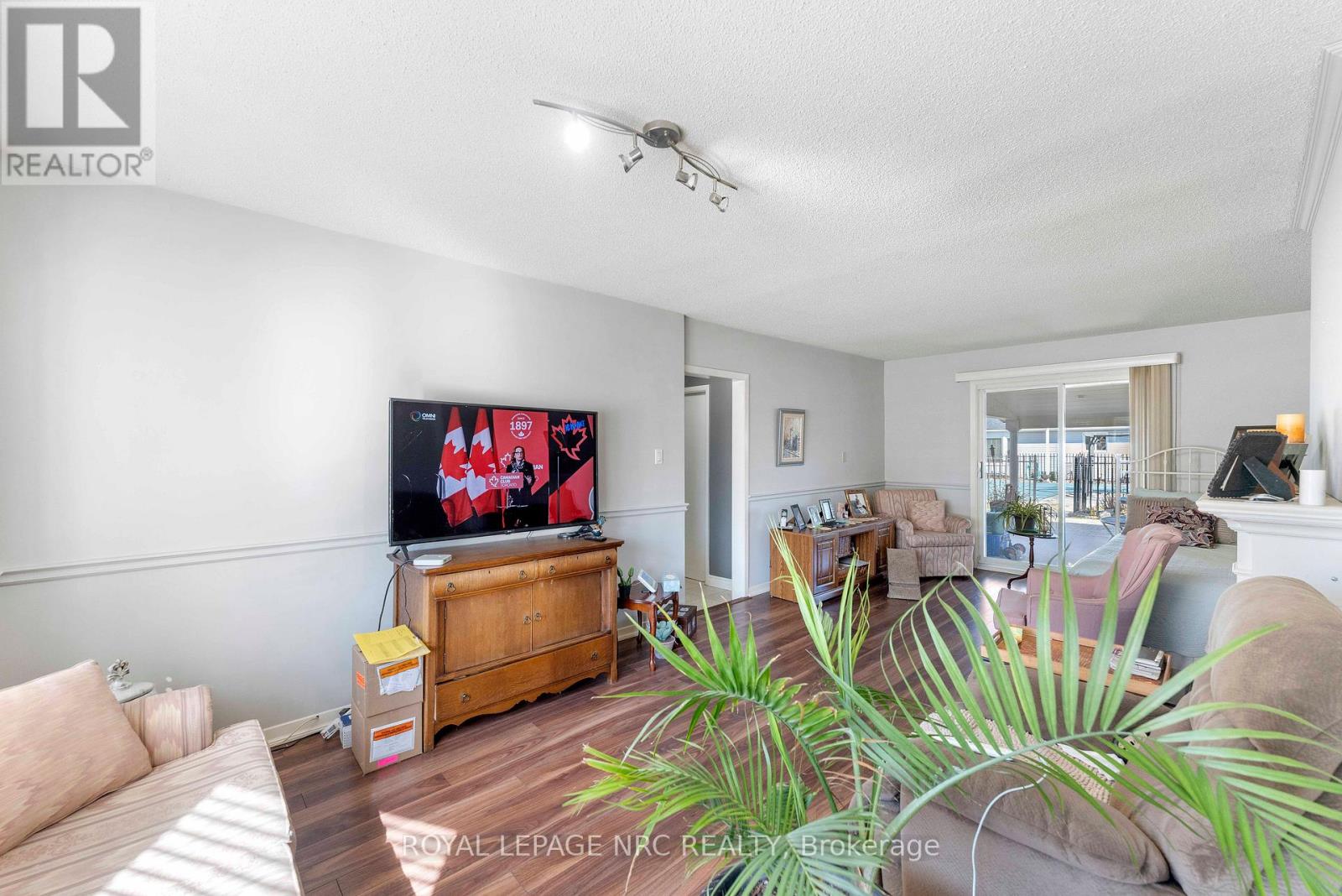 68 PINE STREET S - 22