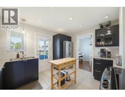 273 Burns Street, Coquitlam, BC V3K4E6 Photo 7