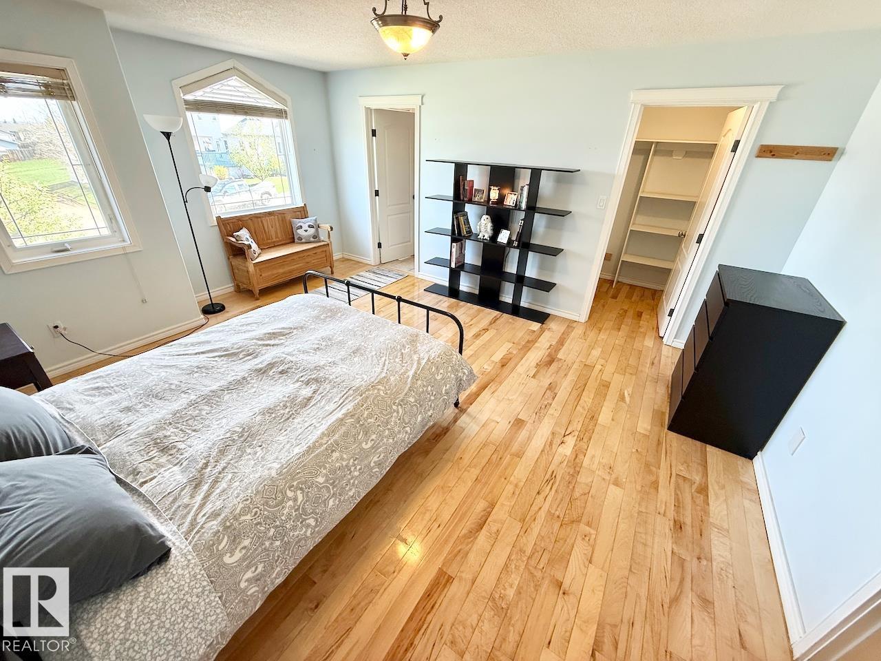 4503 SPRUCE AV - 17