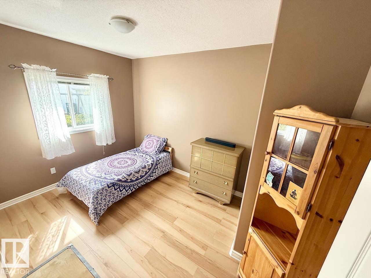4503 SPRUCE AV - 25
