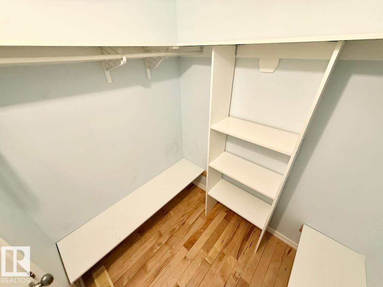4503 SPRUCE AV - 21