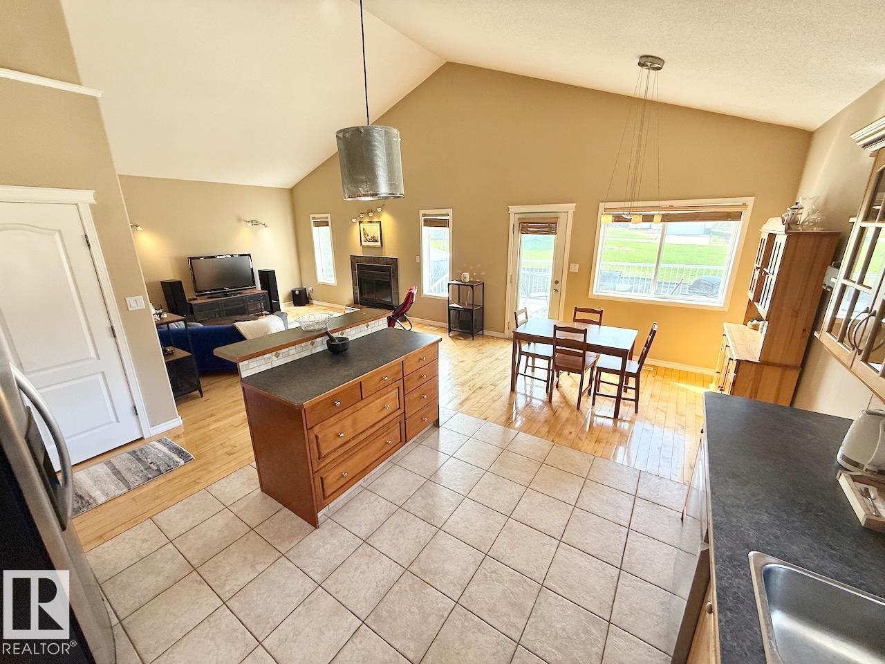 4503 SPRUCE AV - 11