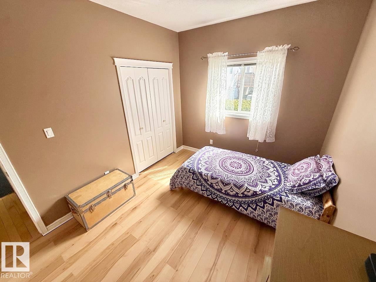 4503 SPRUCE AV - 27