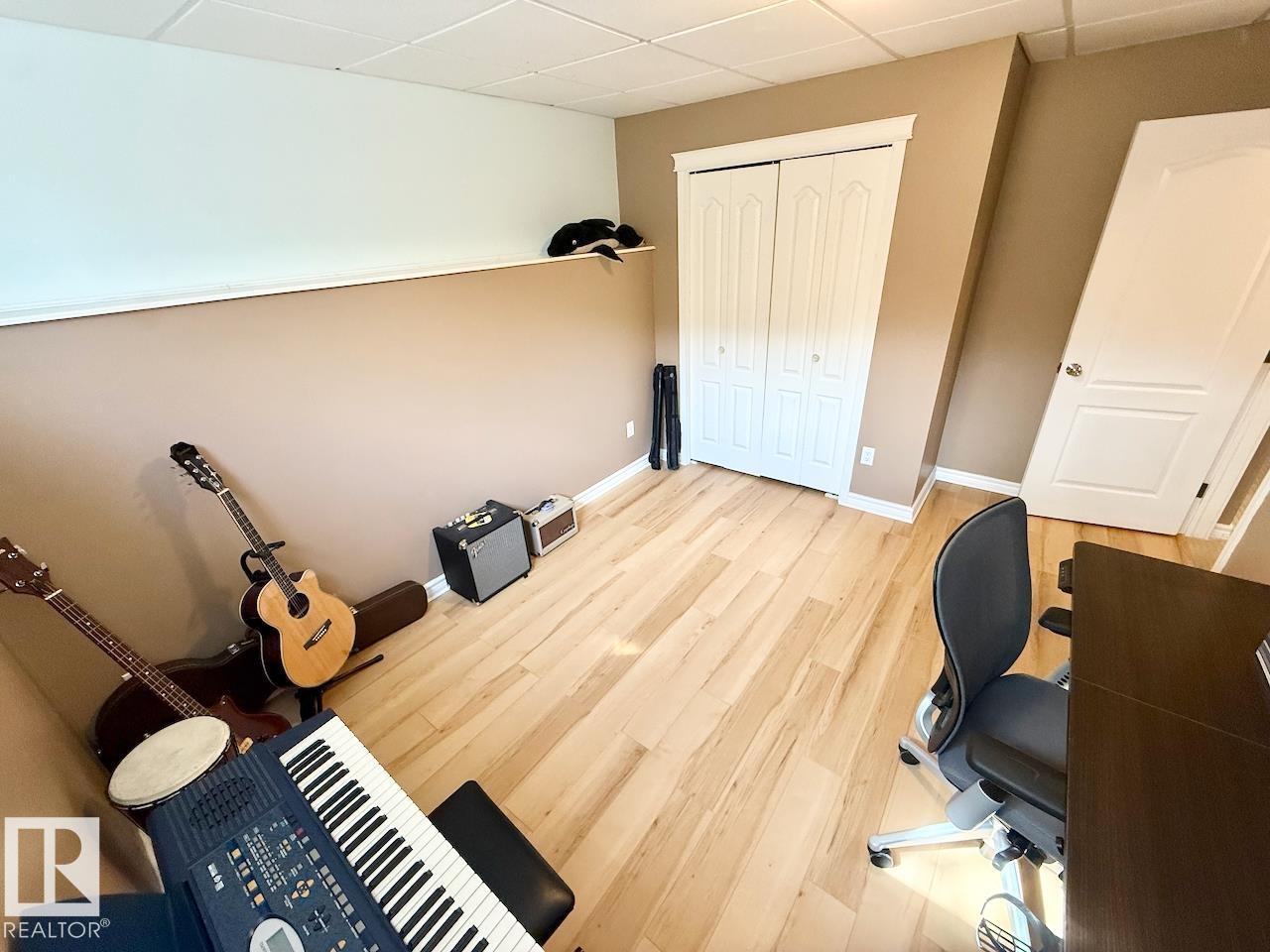 4503 SPRUCE AV - 38