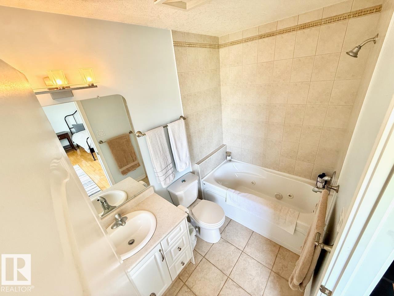 4503 SPRUCE AV - 18
