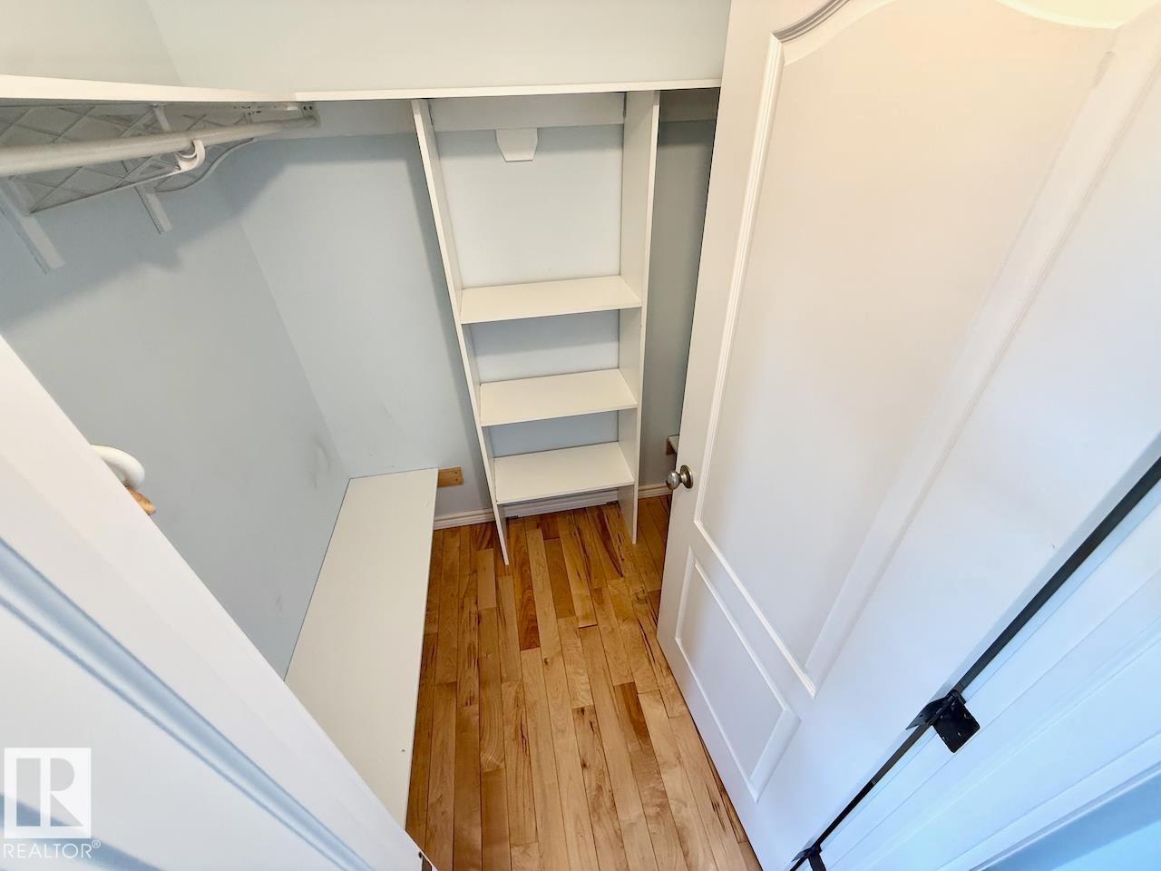 4503 SPRUCE AV - 20