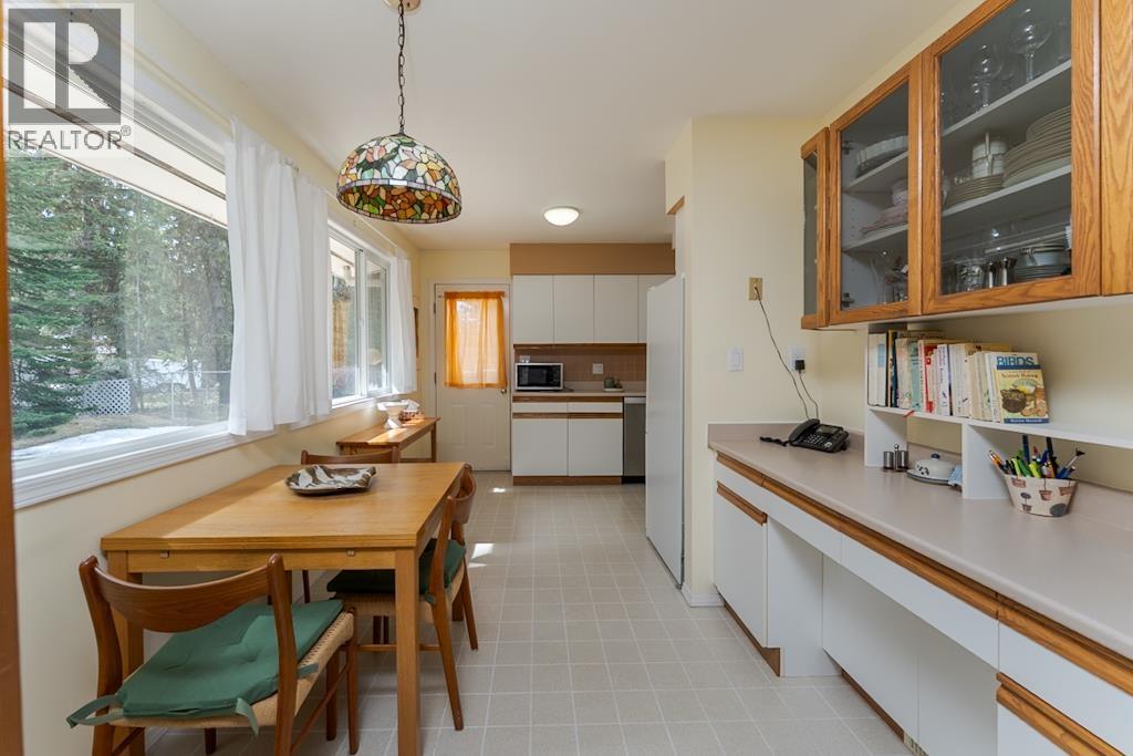 3655 RIVERVIEW ROAD - 8