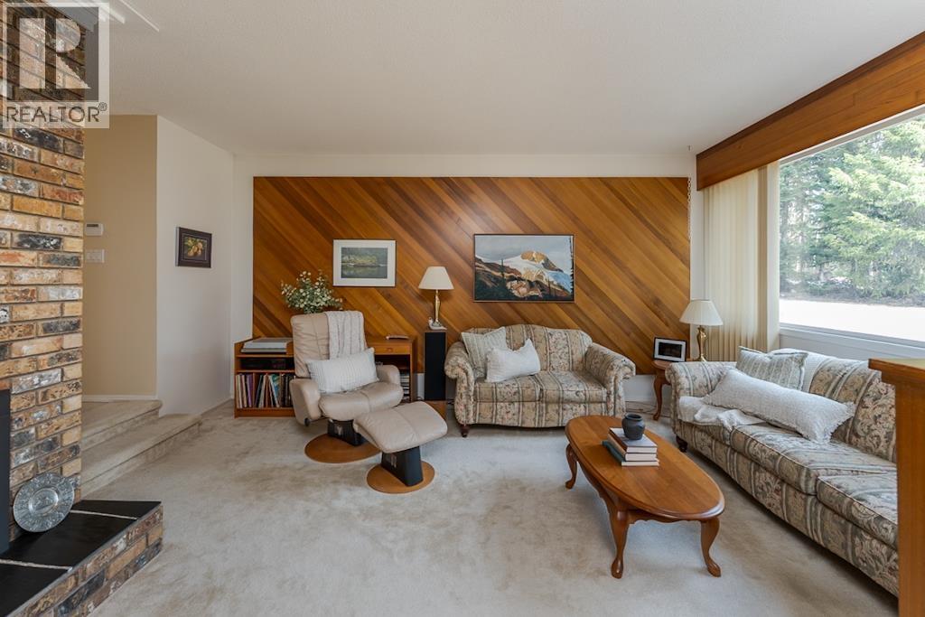 3655 RIVERVIEW ROAD - 4