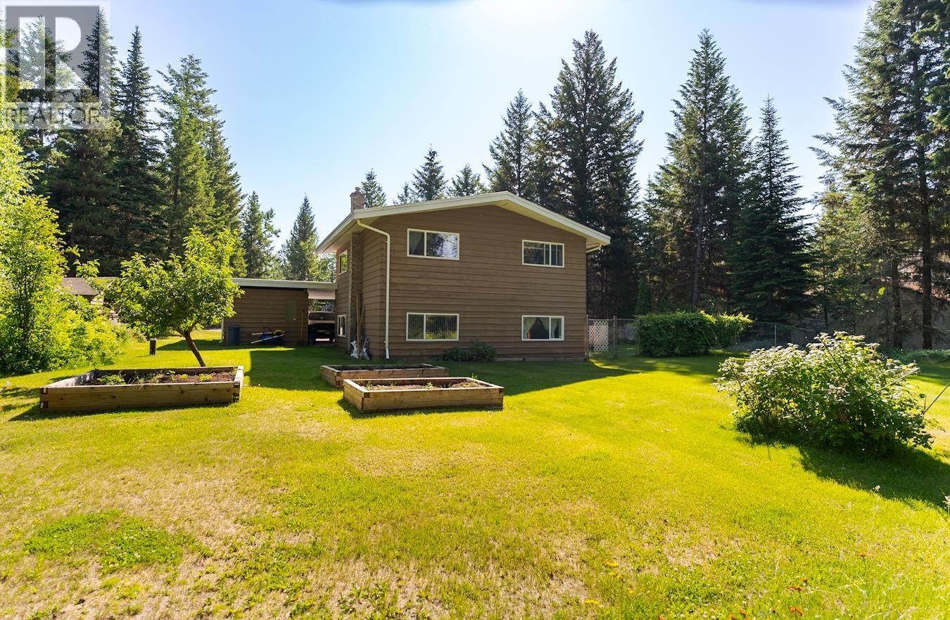 3655 RIVERVIEW ROAD - 38