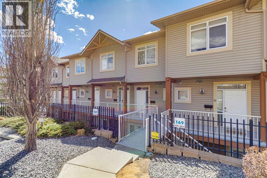 #14 169 Rockyledge View NW - 1