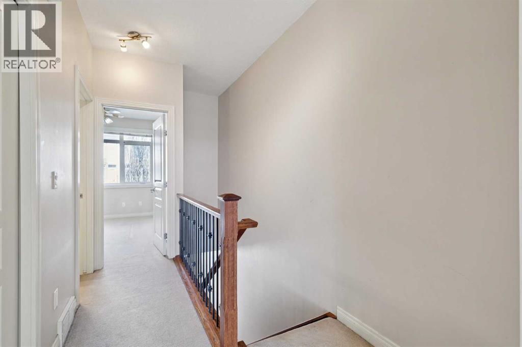 #14 169 Rockyledge View NW - 12