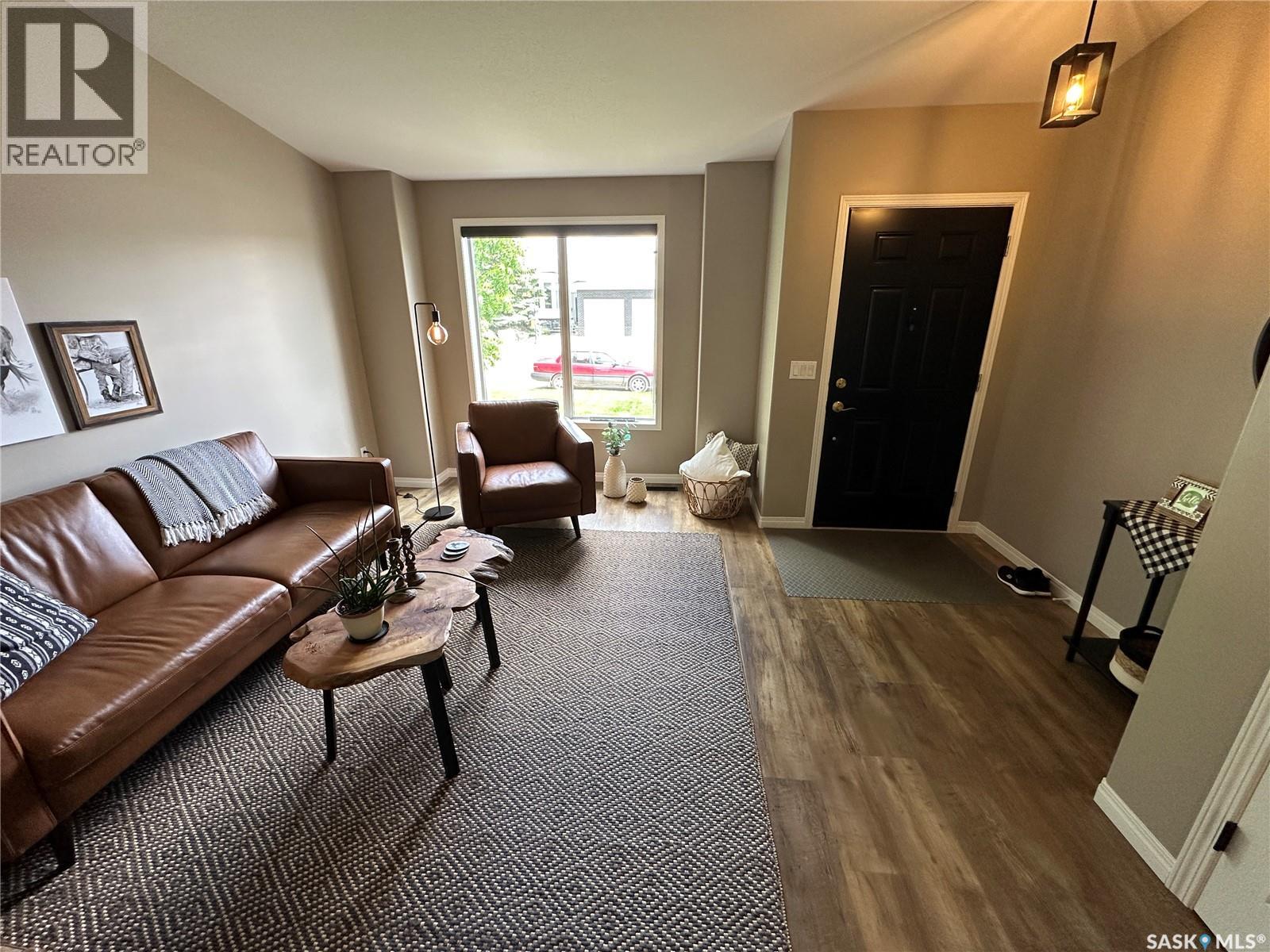 #550 10th AVENUE - 3