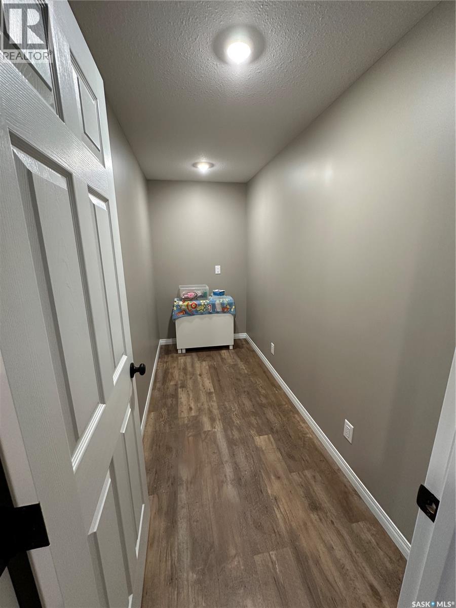 #550 10th AVENUE - 32