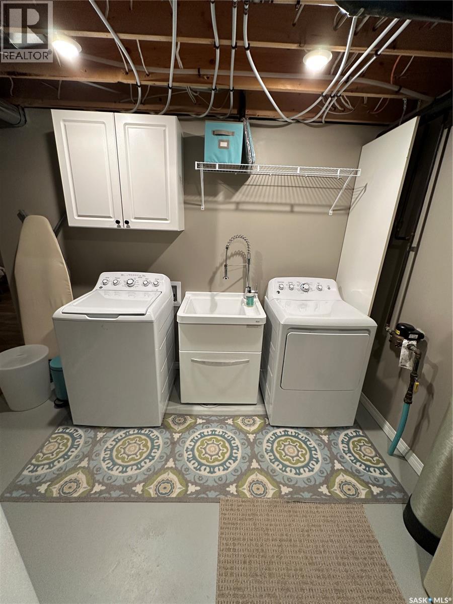 #550 10th AVENUE - 34