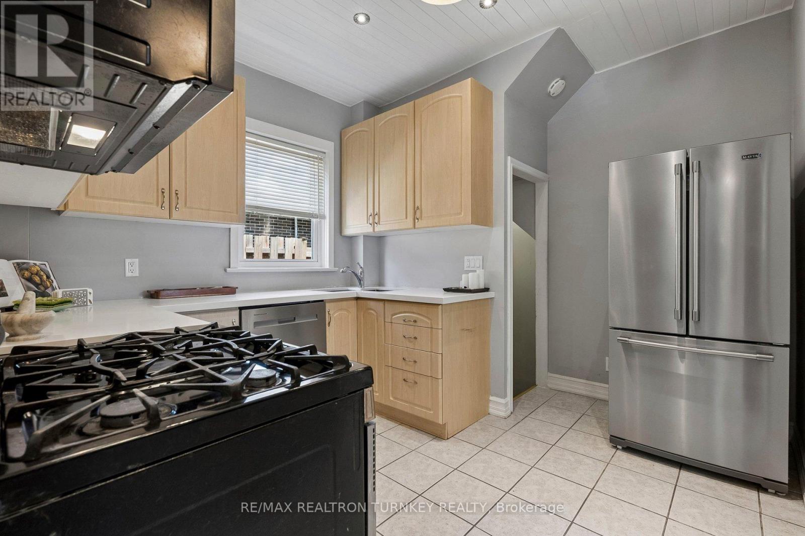 72 VINCENT STREET - 17