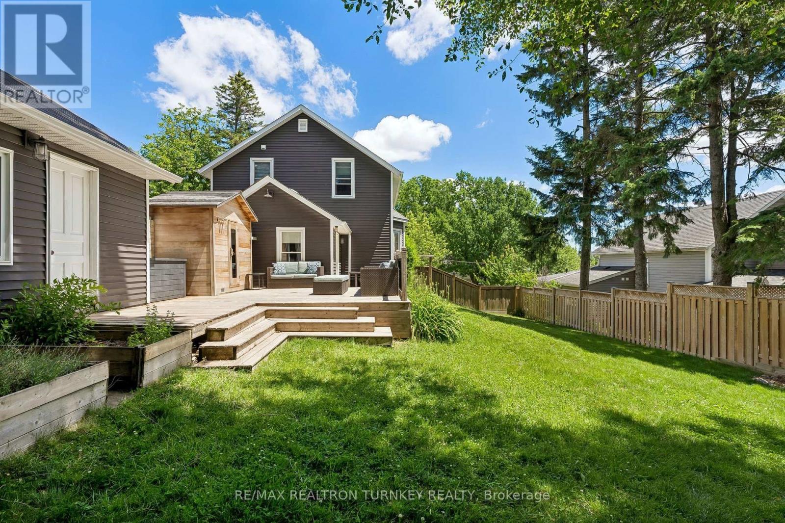72 VINCENT STREET - 34