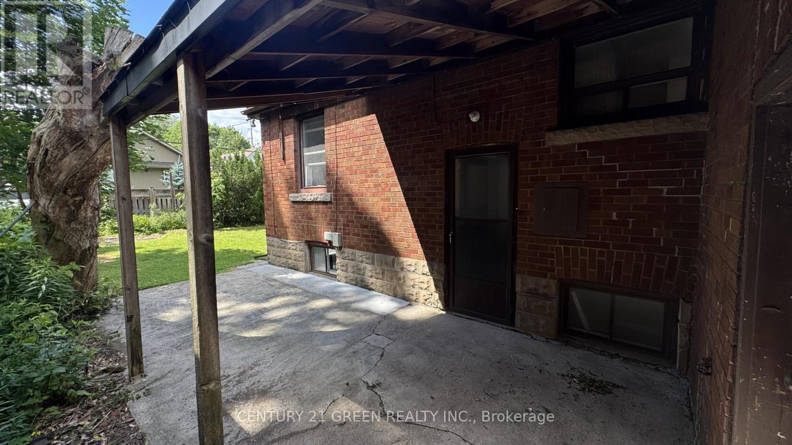 102 DALEWOOD AVENUE - 24