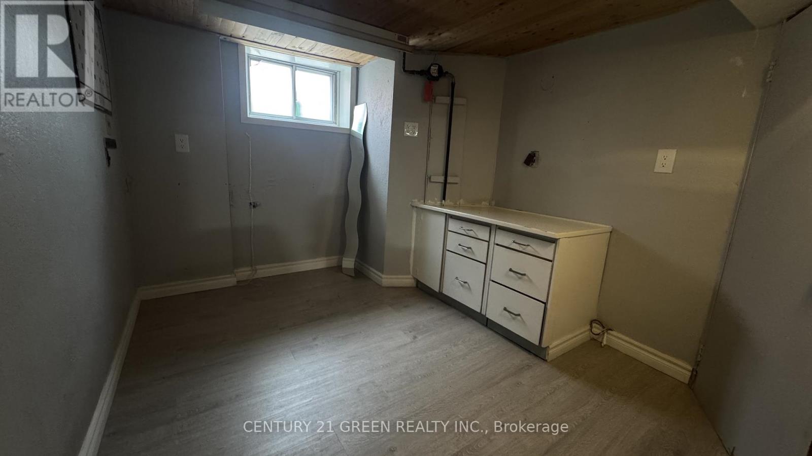 102 DALEWOOD AVENUE - 20