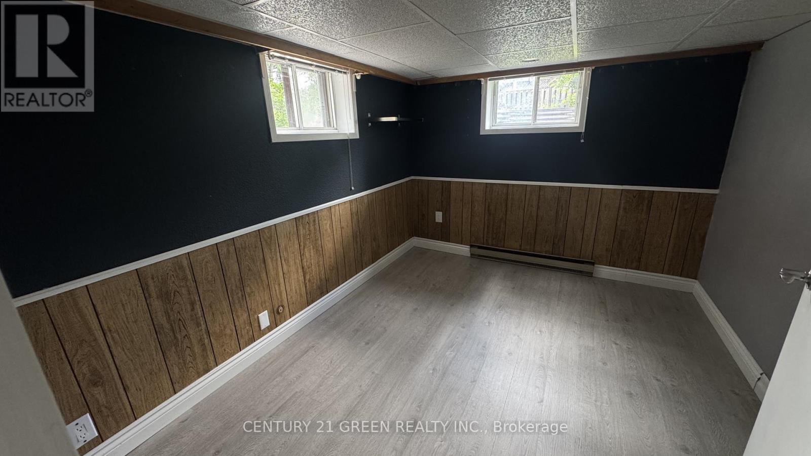 102 DALEWOOD AVENUE - 17