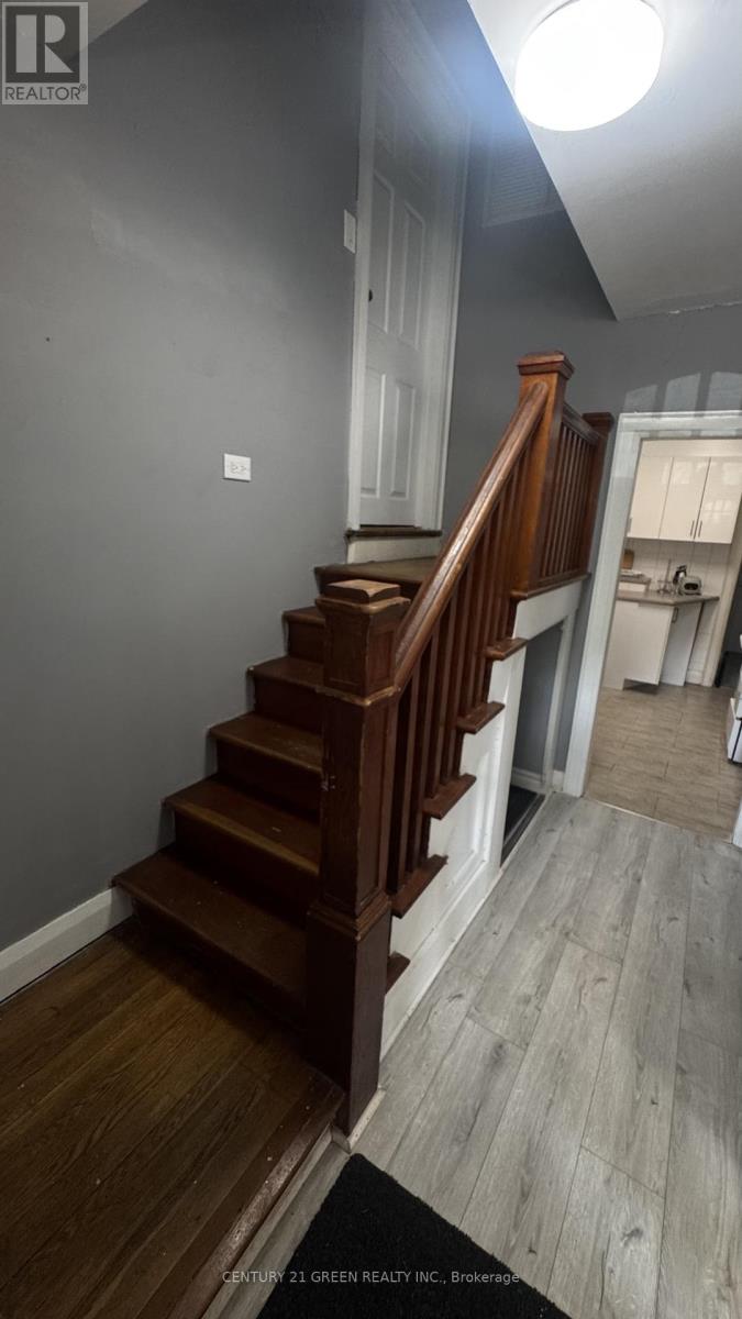102 DALEWOOD AVENUE - 6