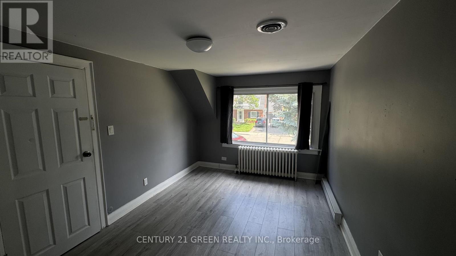 102 DALEWOOD AVENUE - 8