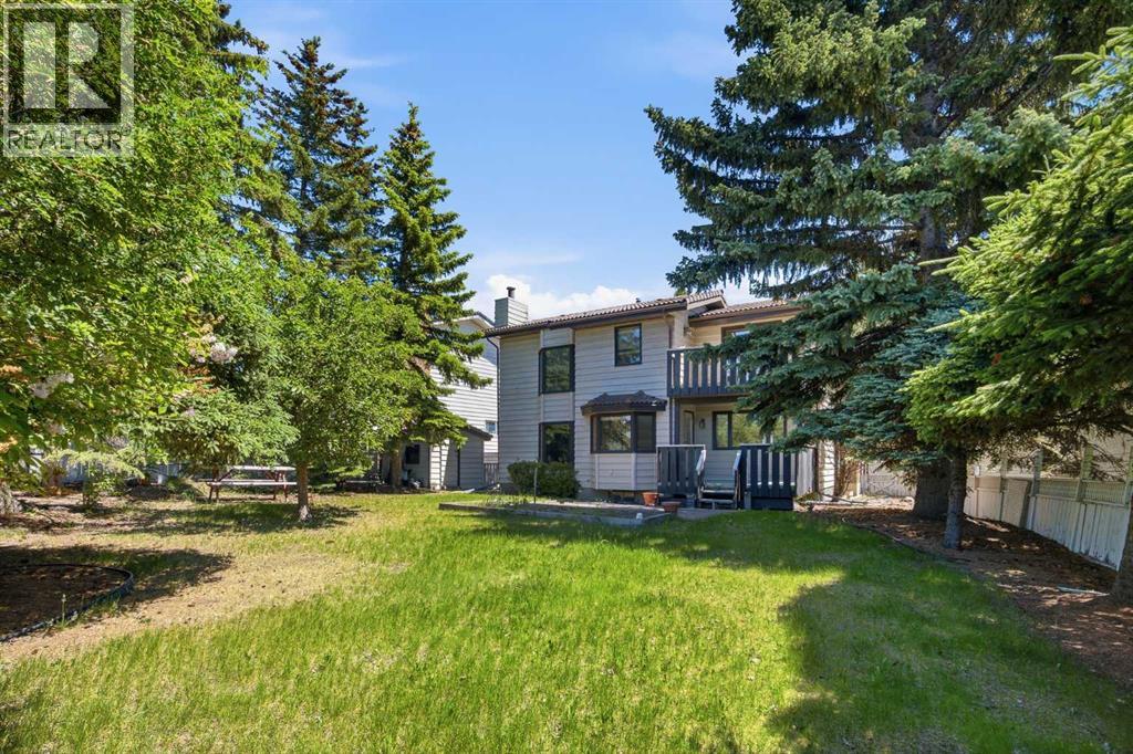 168 Edgehill Close NW — photo 30