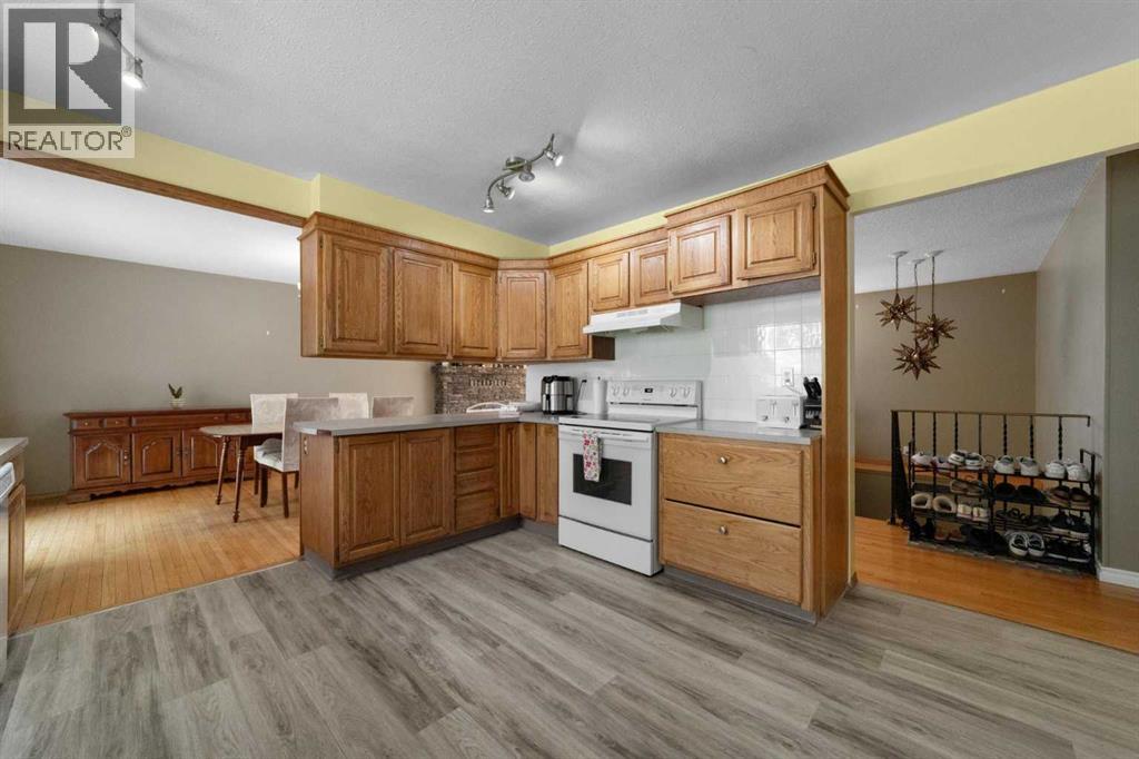 4702 51 Street - 9