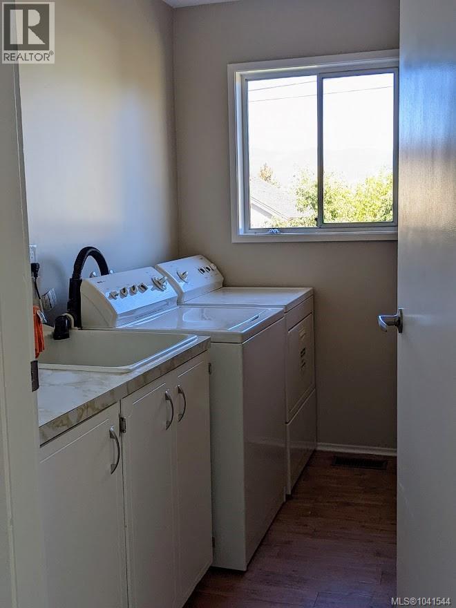 3584 9th Ave - Image 10