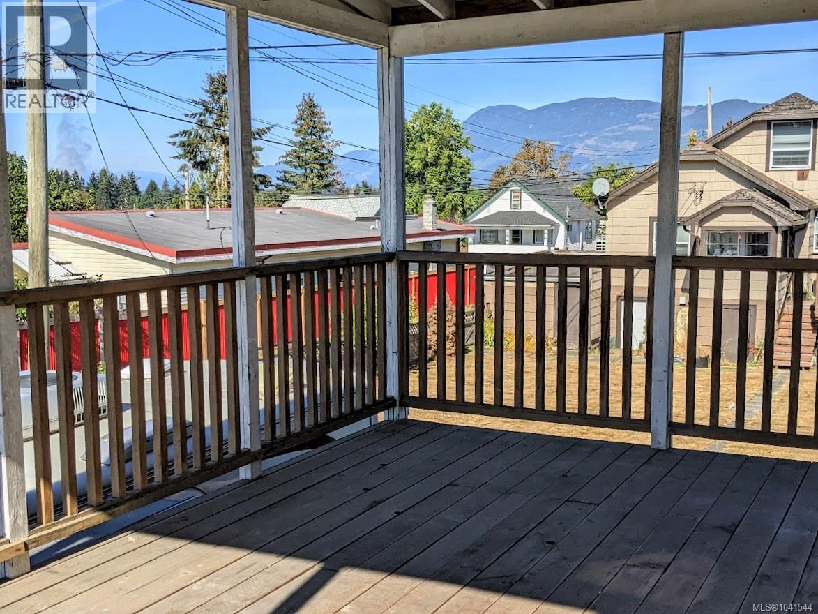 3584 9th Ave - Image 13