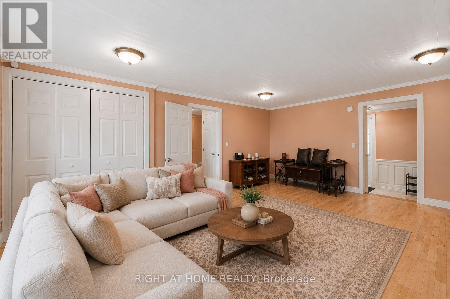 5 Bed, 4 Bath House for Sale in Ottawa – 3548 WOODKILTON ROAD, Ottawa – MLS# X13486306 - Image 9