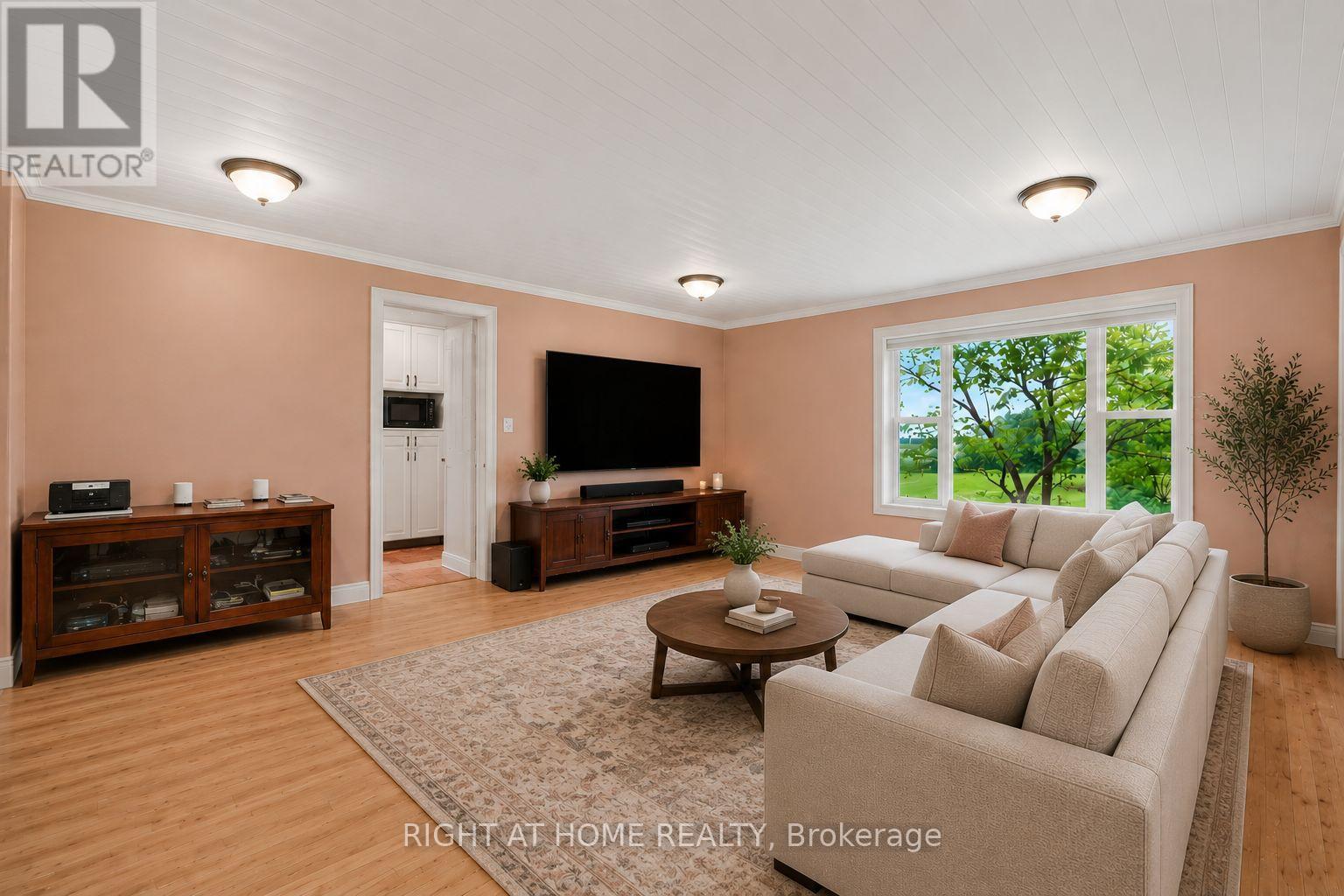 5 Bed, 4 Bath House for Sale in Ottawa – 3548 WOODKILTON ROAD, Ottawa – MLS# X13486306 - Image 8
