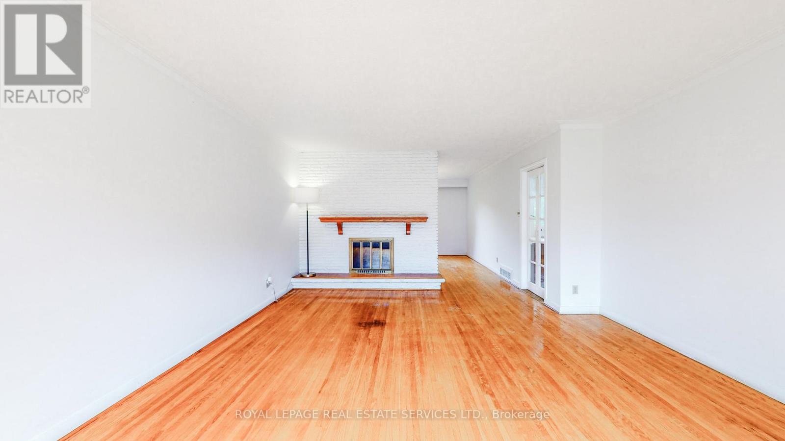 24 BURLEIGH HEIGHTS DRIVE - 9