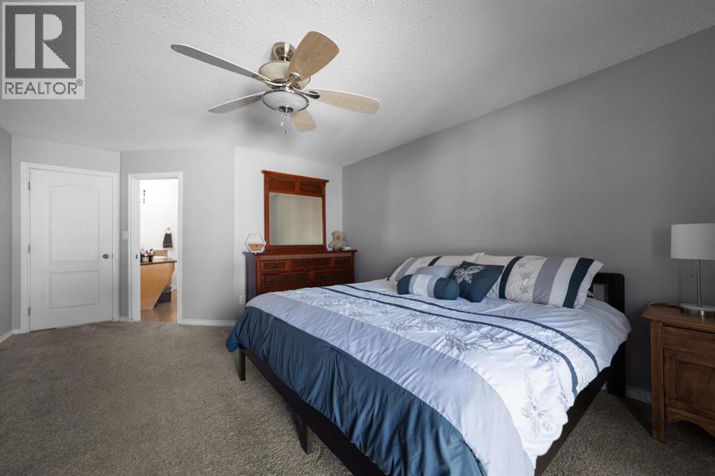 313 Hanson Street - 16
