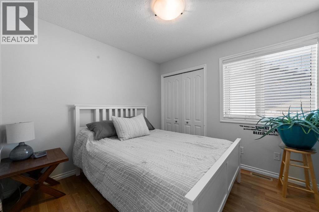 313 Hanson Street - 13