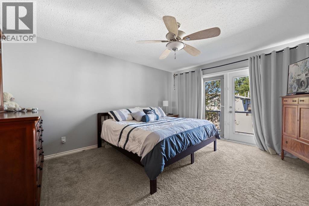313 Hanson Street - 17