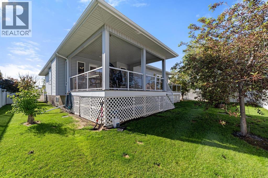 313 Hanson Street - 27