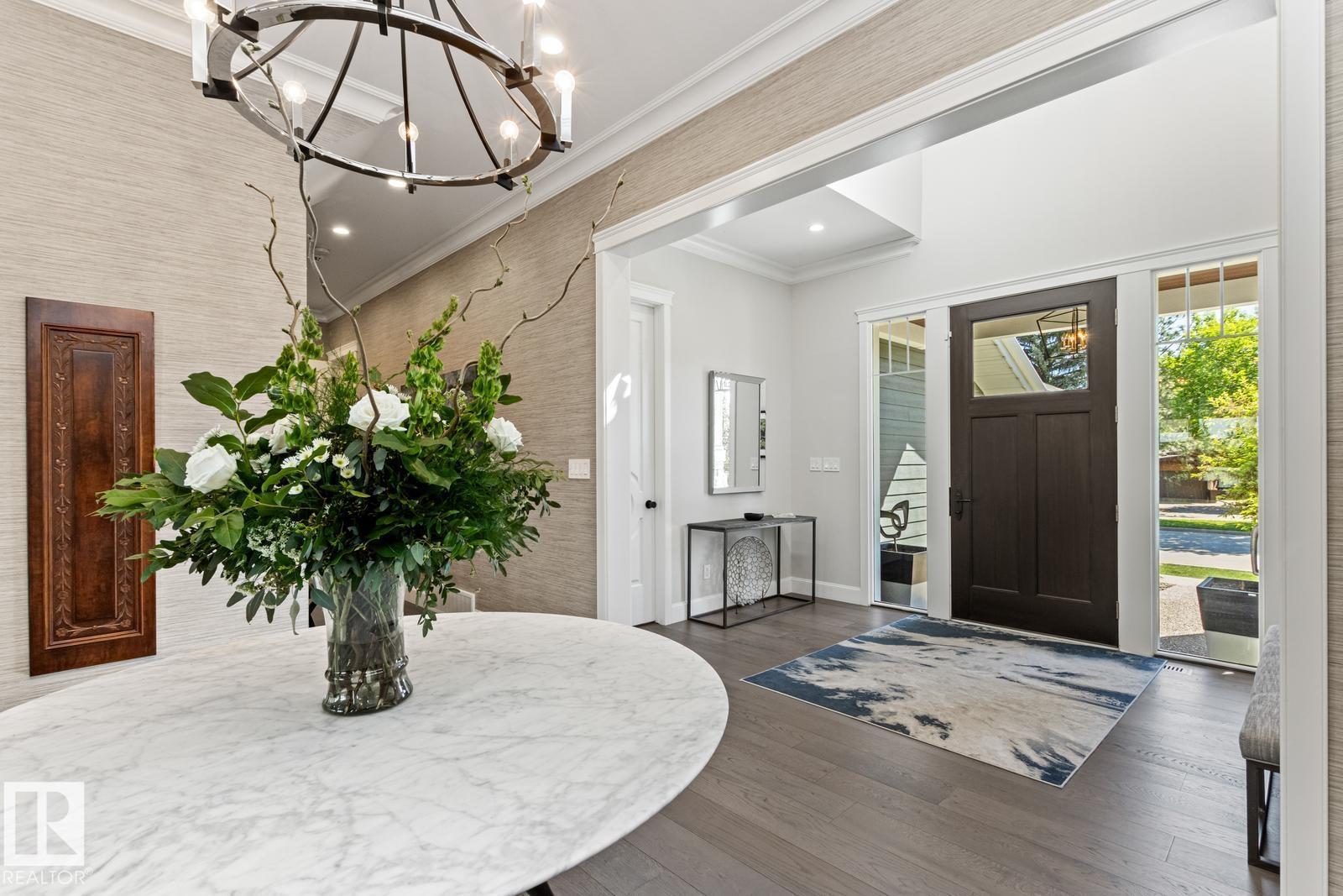 7216 156 ST NW - 10