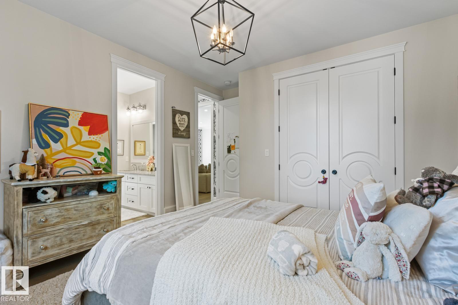 7216 156 ST NW - 41
