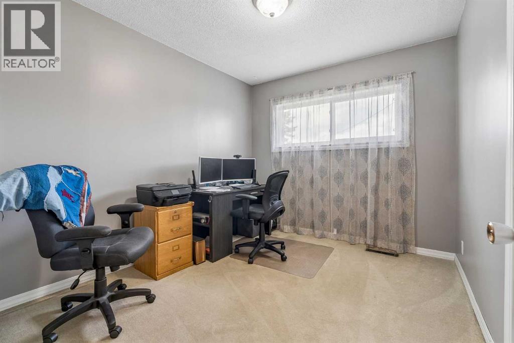 2nd Bedroom Main Floor