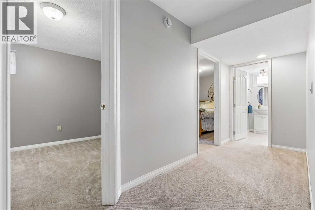 1418 18 Avenue — photo 25