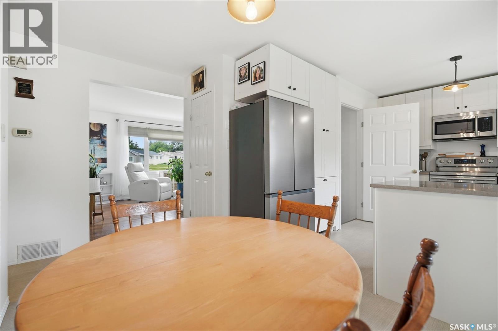 41 Klaehn CRESCENT — photo 11