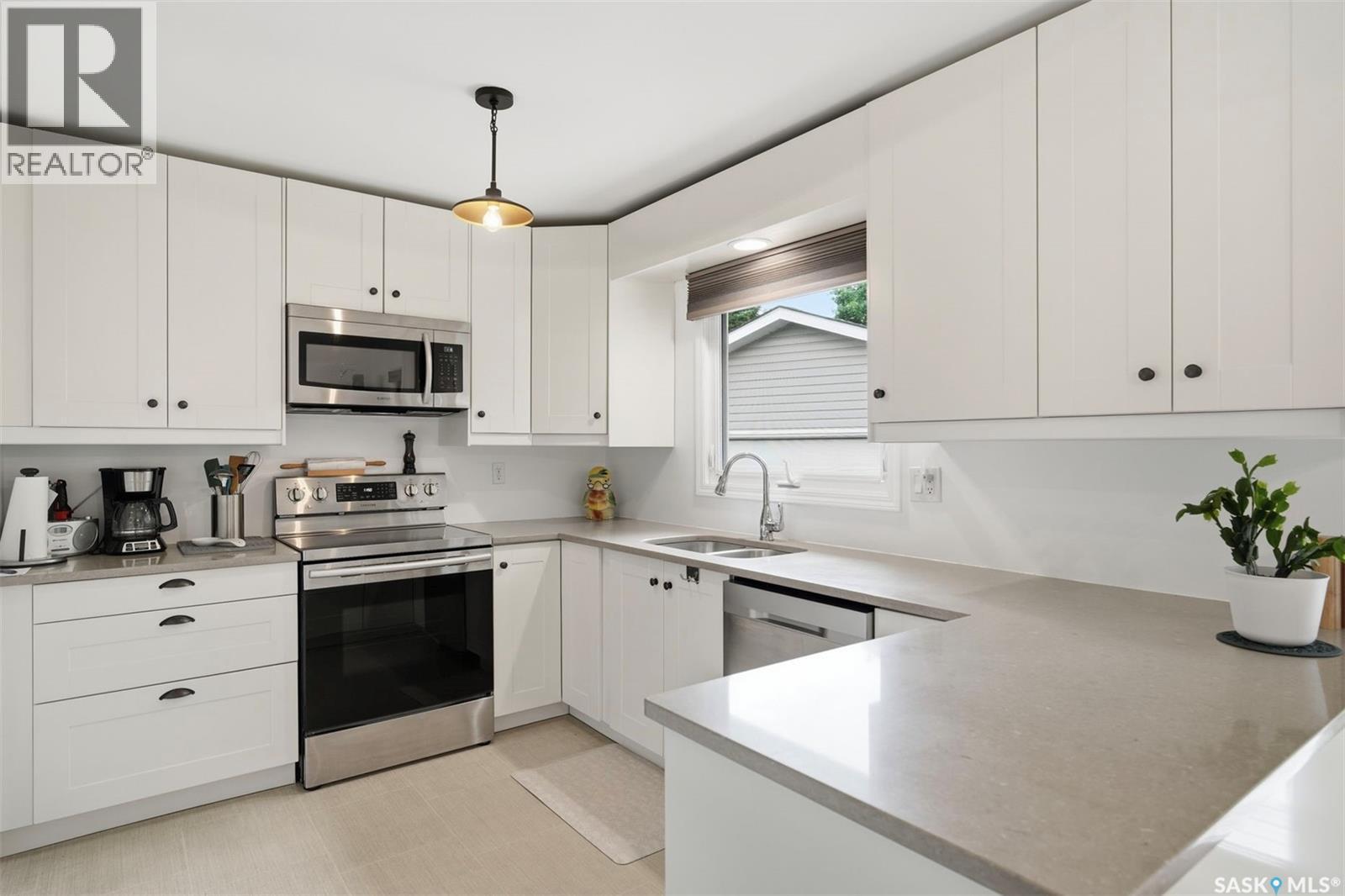 41 Klaehn CRESCENT — photo 12
