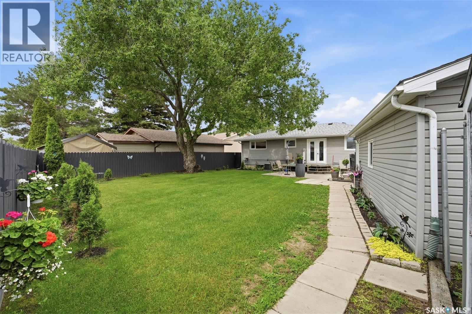 41 Klaehn CRESCENT — photo 36