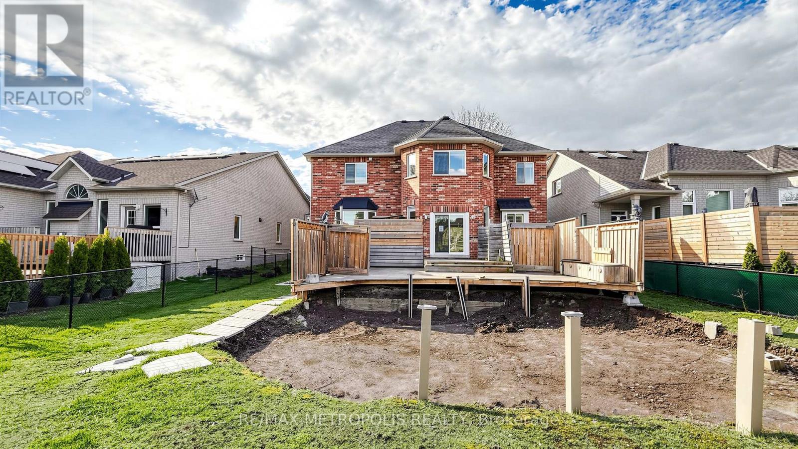 183 VALMONT COURT - 40