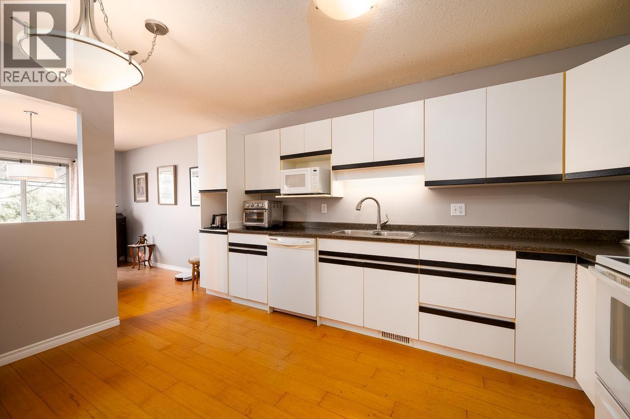 6037 DALLAS Drive - 9