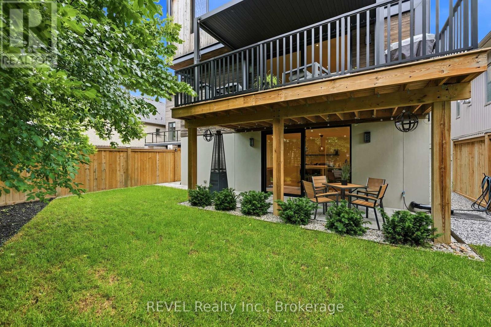 81 MACKENZIE KING AVENUE - 46