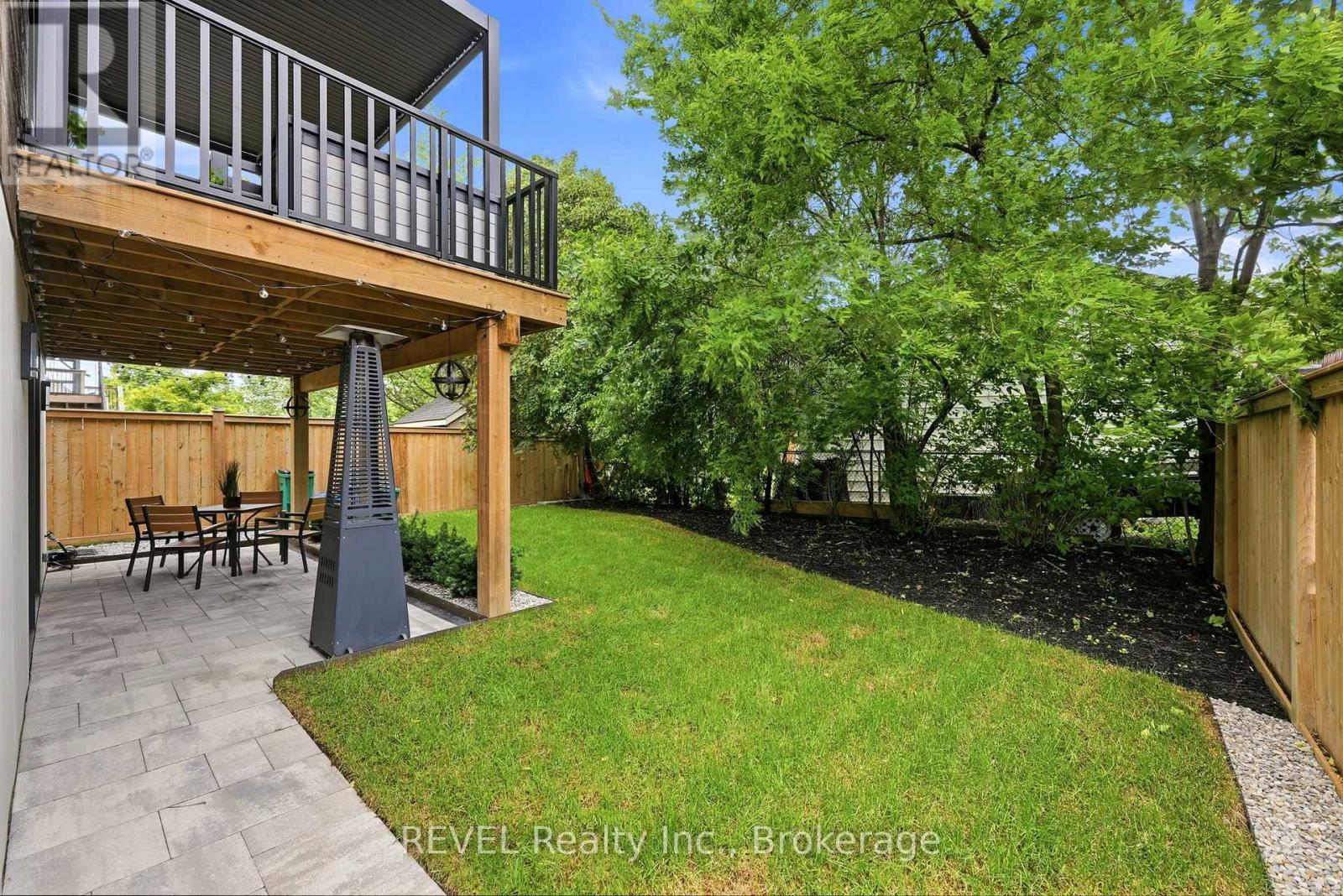 81 MACKENZIE KING AVENUE - 48