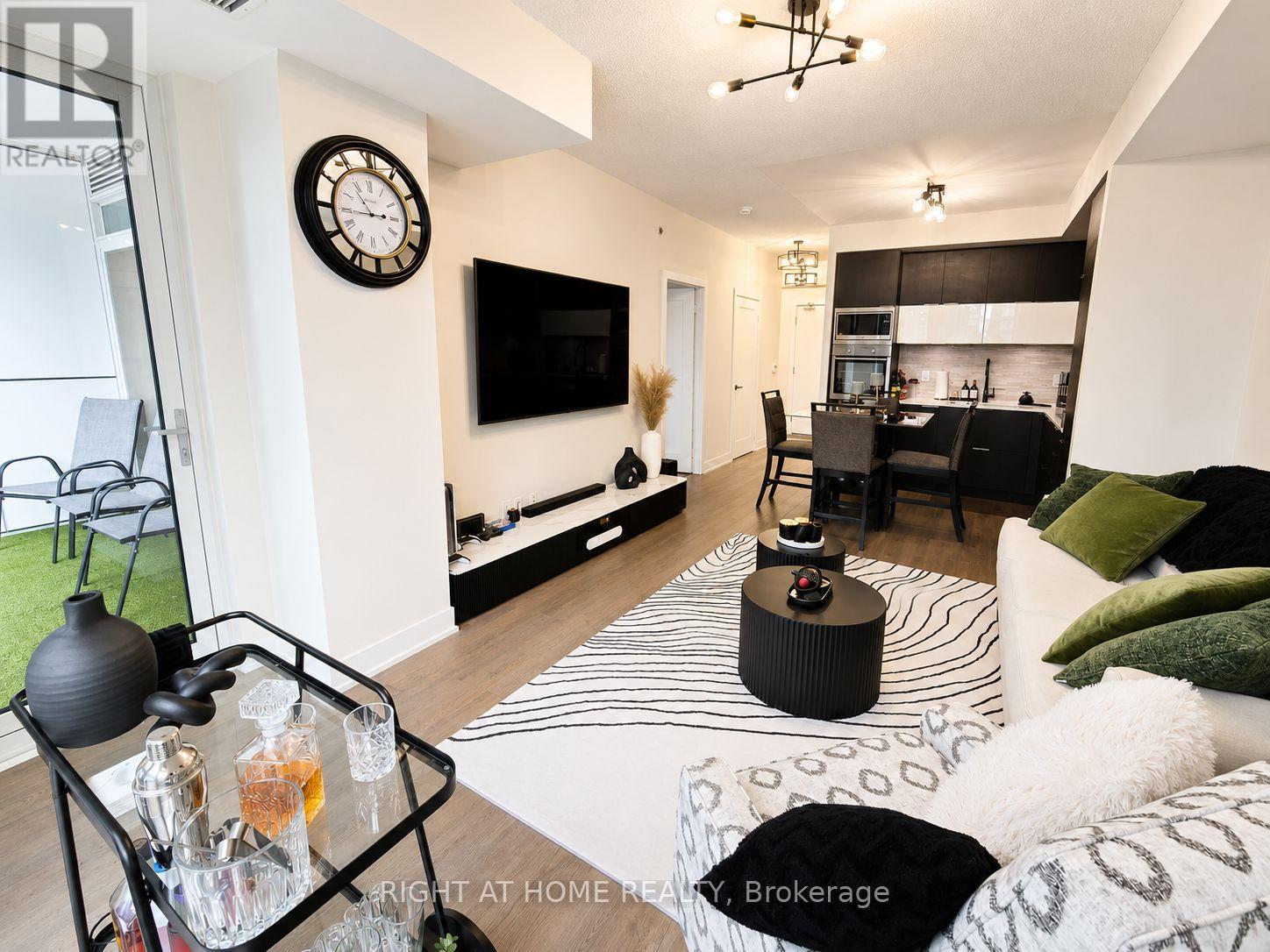#1408 318 RICHMOND STREET W - 7