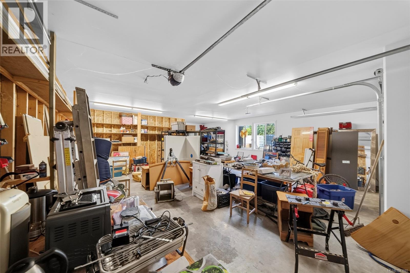 2920 Young Lake Rd - 33